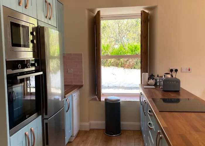 House Boutique - Nancy's Drift